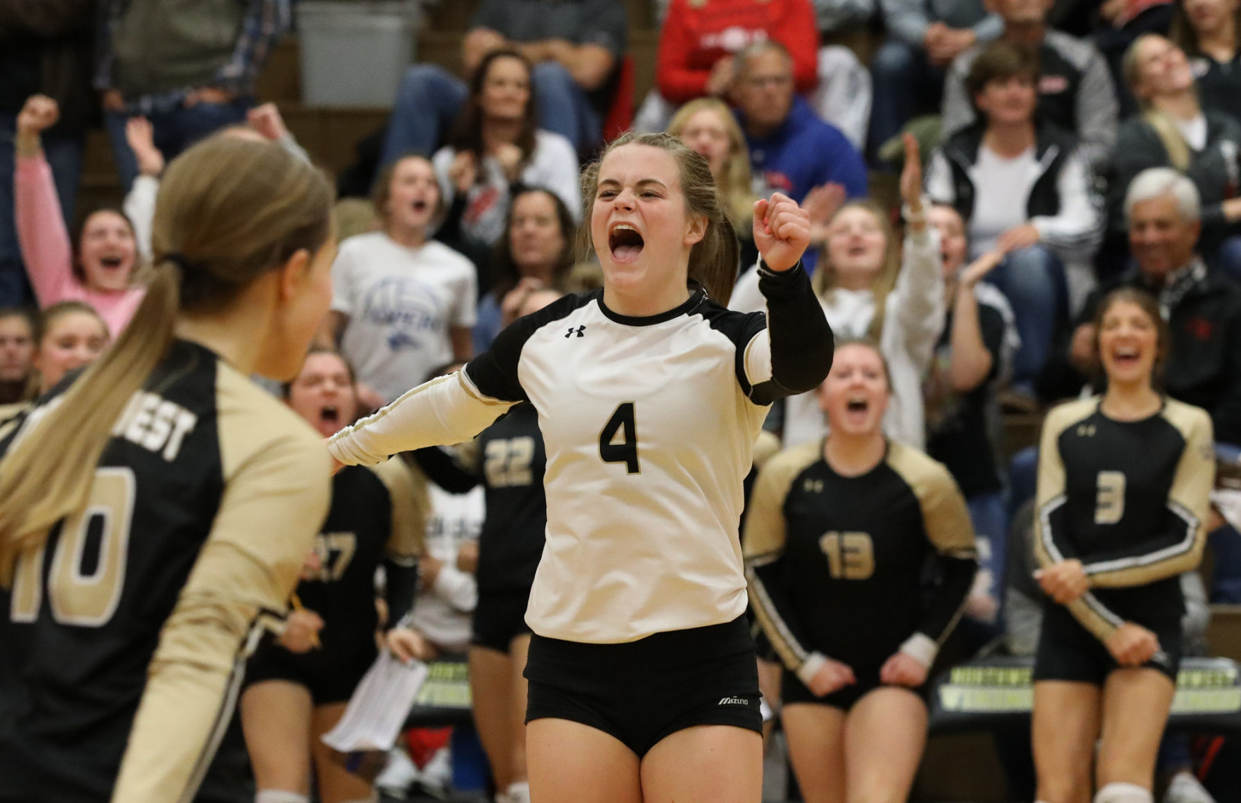 Outtakes_103119_northwestauroravball_zlm040A.JPG